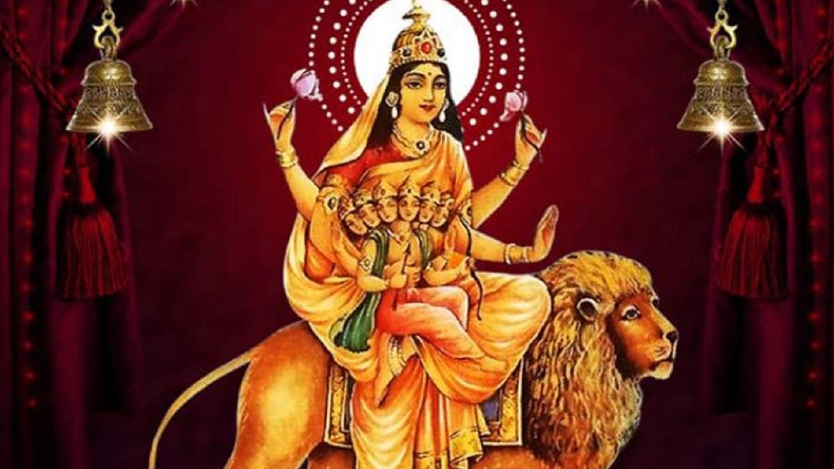 मां स्कंदमाता की तस्वीर मां स्कंदमाता की तस्वीर