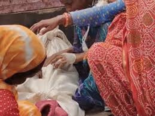 घर में घुसकर साढ़े 4 साल के बच्चे की हत्या