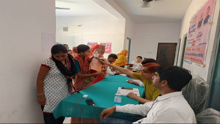 ग्वालियरः “स्वस्थ नारी, सशक्त परिवार” अभियान के तहत लगाए गए 13 विशेष स्वास्थ्य शिविर ग्वालियरः “स्वस्थ नारी, सशक्त परिवार” अभियान के तहत लगाए गए 13 विशेष स्वास्थ्य शिविर