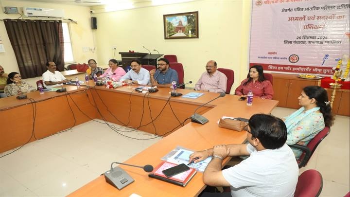ग्वालियरः महिलाओं का कार्यस्थल पर लैंगिक उत्पीड़न की रोकथाम एवं निवारण अधिनियम के तहत हुई कार्यशाला ग्वालियरः महिलाओं का कार्यस्थल पर लैंगिक उत्पीड़न की रोकथाम एवं निवारण अधिनियम के तहत हुई कार्यशाला