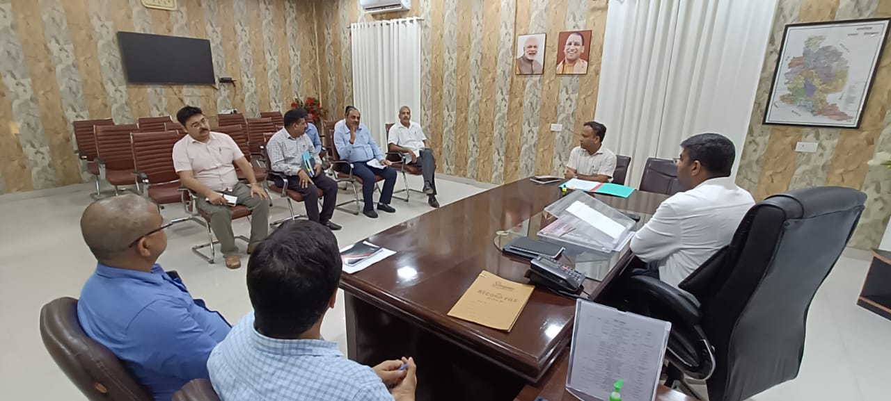गोरखपुर में लगेगा फ्लोटिंग सोलर प्लांट, चिलुआताल से शहर होगा रोशन* गोरखपुर में लगेगा फ्लोटिंग सोलर प्लांट, चिलुआताल से शहर होगा रोशन*