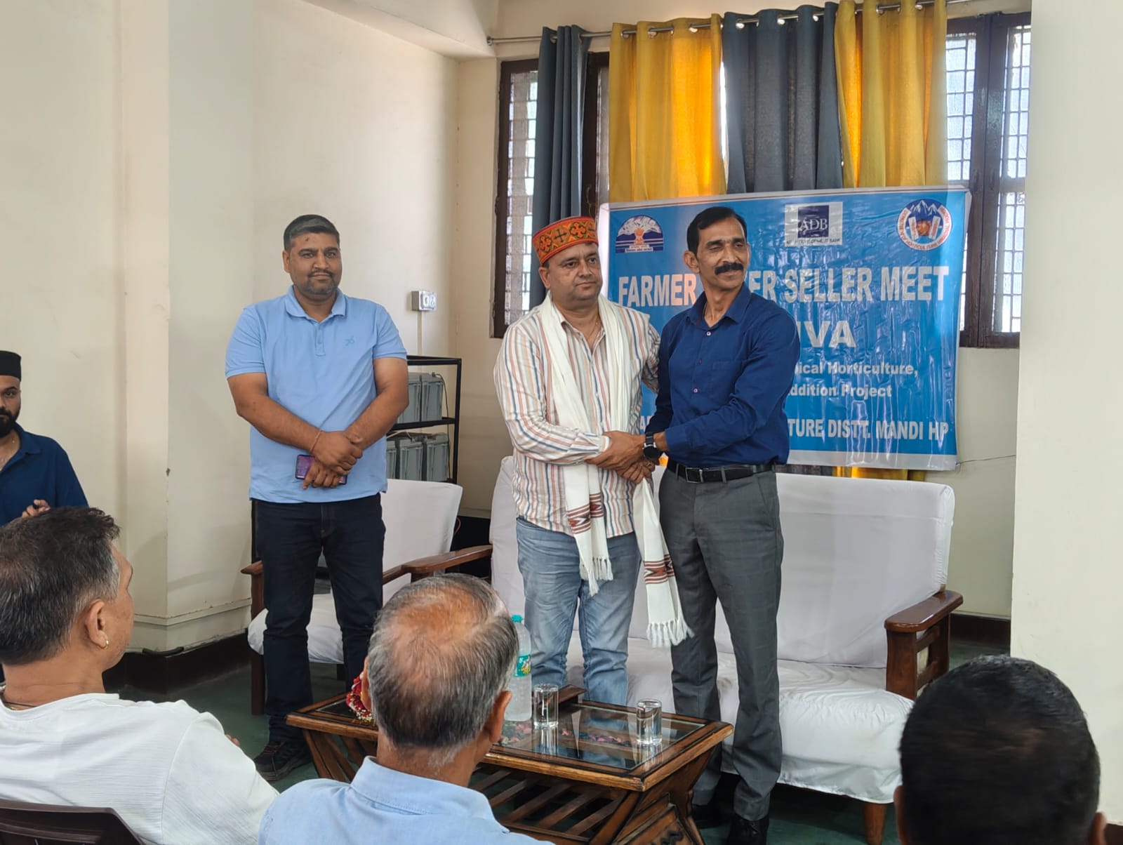 किसान-खरीदार विक्रेता बैठक का आयोजन। किसान-खरीदार विक्रेता बैठक का आयोजन।