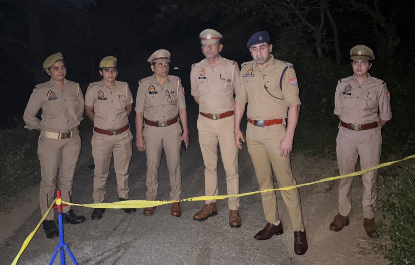 मौके पर मौजूद पुलिस