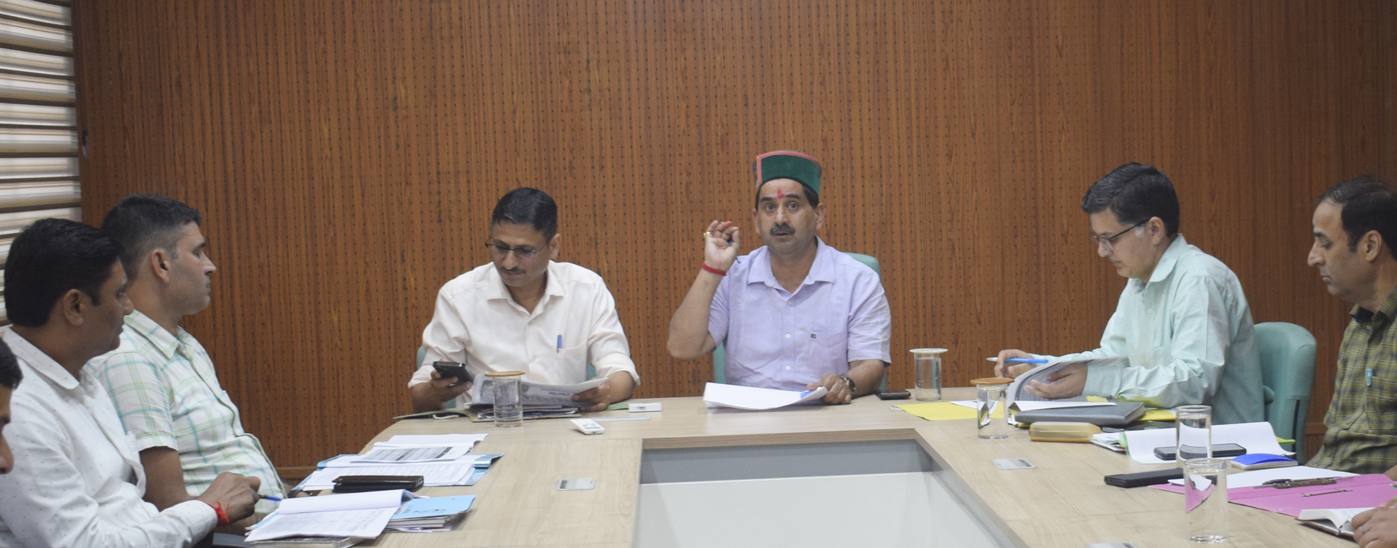 पत्रकार वार्ता में दौरान उपमुख्य सचेतक केवल पठानिया। पत्रकार वार्ता में दौरान उपमुख्य सचेतक केवल पठानिया।