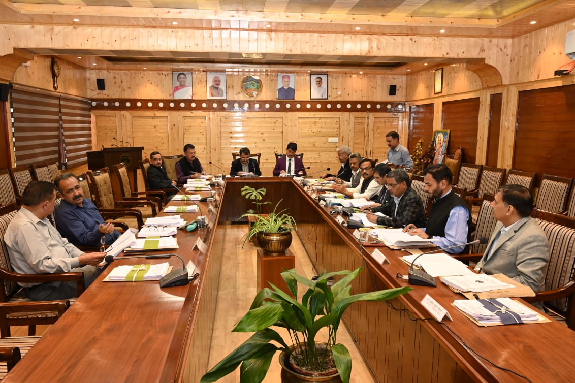 हिमाचल विश्वविद्यालय परिषद की बैठक हिमाचल विश्वविद्यालय परिषद की बैठक