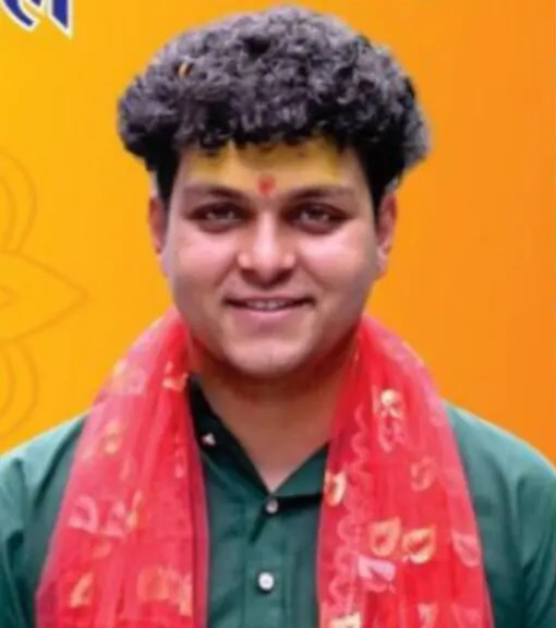 डीएसबी परिसर में छात्र संघ अध्यक्ष पद पर निर्वाचित हुए करन सती। डीएसबी परिसर में छात्र संघ अध्यक्ष पद पर निर्वाचित हुए करन सती।