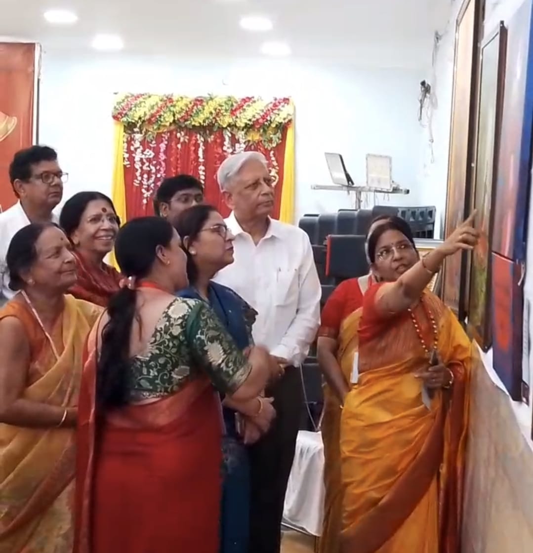 पुरवाई कला एवं श्रीचित्रगुप्त महिला समिति की ओर से हुआ प्रदर्शनी का शुभारंभ पुरवाई कला एवं श्रीचित्रगुप्त महिला समिति की ओर से हुआ प्रदर्शनी का शुभारंभ
