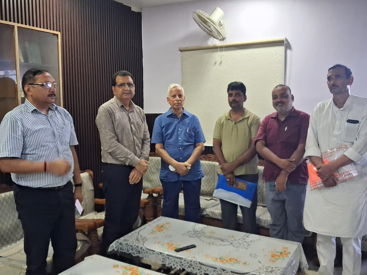 अंडरपास विद्युत केबल के क्षतिग्रस्त होने से आपूर्ति ठप, विधायक ने रेलवे के अधिकारियों को दिए निर्देश अंडरपास विद्युत केबल के क्षतिग्रस्त होने से आपूर्ति ठप, विधायक ने रेलवे के अधिकारियों को दिए निर्देश