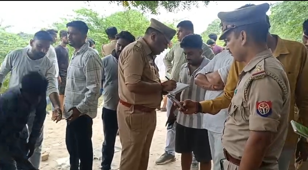 घटनास्थल की फोटो घटनास्थल की फोटो