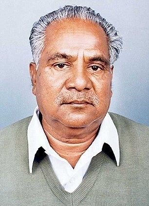जनजातीय अंचल के कद्दावर नेता नंदलाल मीणा का 80 वर्ष की आयु में निधन, 7 बार विधायक और 3 बार मंत्री रहे जनजातीय अंचल के कद्दावर नेता नंदलाल मीणा का 80 वर्ष की आयु में निधन, 7 बार विधायक और 3 बार मंत्री रहे
