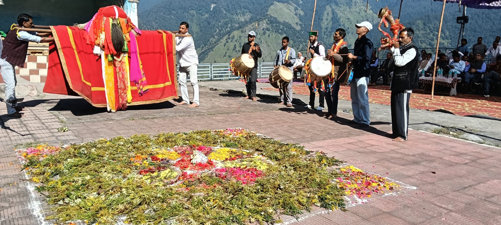नटीन गांव में देव डोली नृत्य के साथ मनाया विश्व पर्यटन दिवस