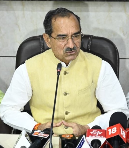 स्वदेशी उत्पादों को बढ़ावा देने, लोकल फॉर वोकल के संकल्प के लिए कार्य करना आत्मनिर्भर भारत की दिशा में महत्वपूर्ण कदम : मदन राठौड़ स्वदेशी उत्पादों को बढ़ावा देने, लोकल फॉर वोकल के संकल्प के लिए कार्य करना आत्मनिर्भर भारत की दिशा में महत्वपूर्ण कदम : मदन राठौड़