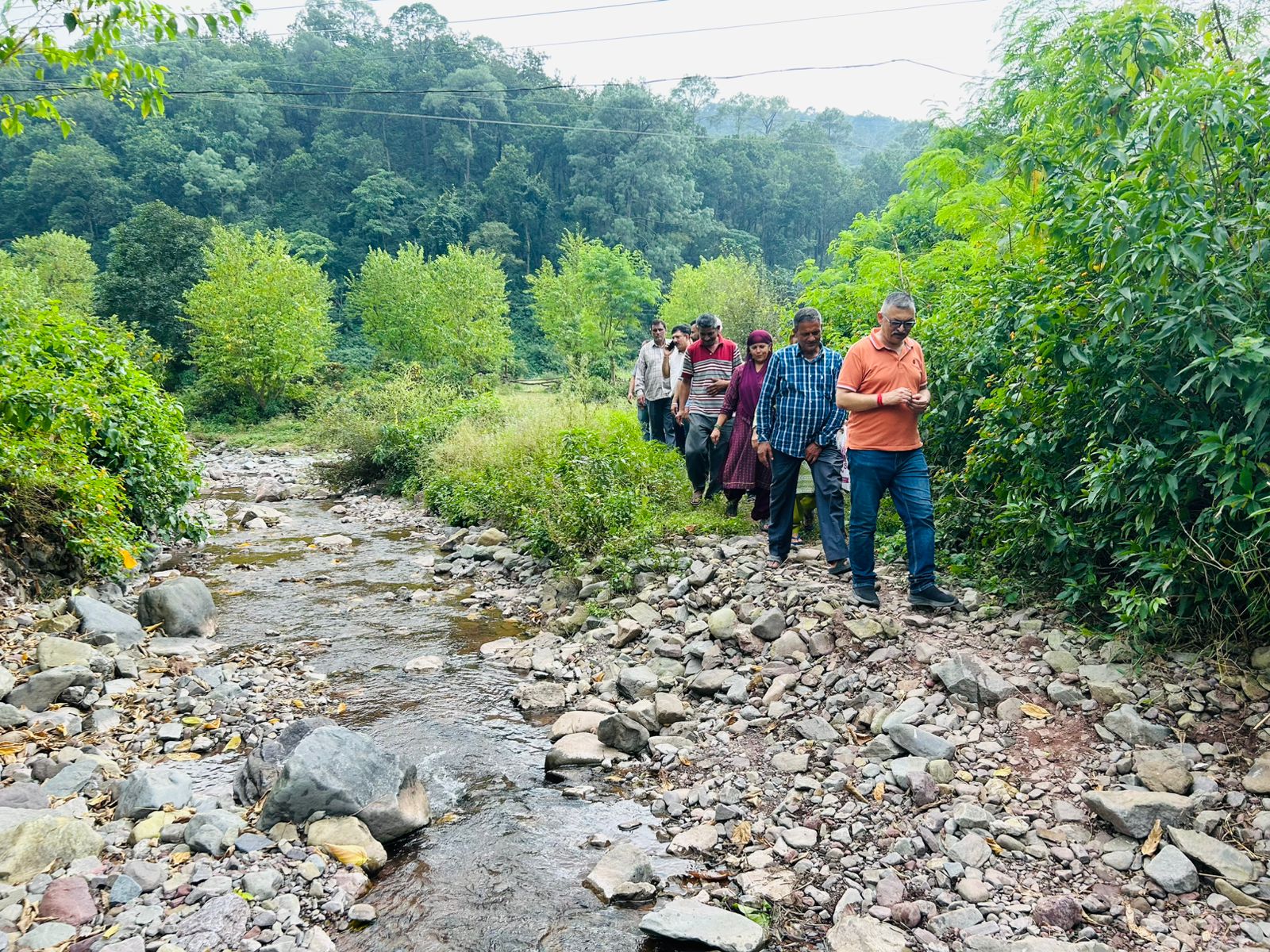 शिवपुरी–तालों सड़क अब होगी दुरुस्त, विधायक ने दिए सख्त निर्देश शिवपुरी–तालों सड़क अब होगी दुरुस्त, विधायक ने दिए सख्त निर्देश