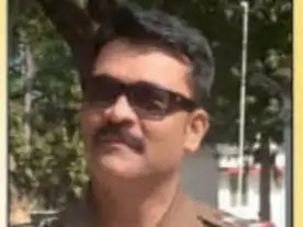 फुनगा चौकी प्रभारी उप निरीक्षक अनुराग अवस्थी फुनगा चौकी प्रभारी उप निरीक्षक अनुराग अवस्थी