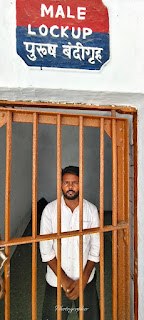 गिरफ्तार आरोपी पुलिस अभिरक्षा में