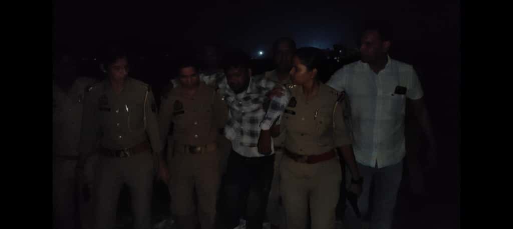 गिरफ्तार अभियुक्त