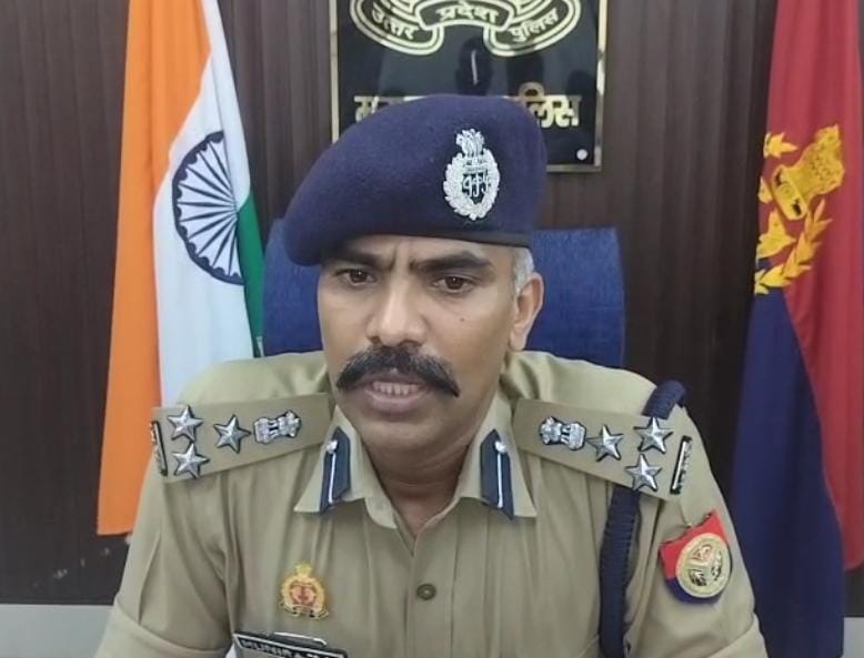 मुरादाबाद परिक्षेत्र के पुलिस उप महानिरीक्षक मुनिराज जी ।  डीआईजी