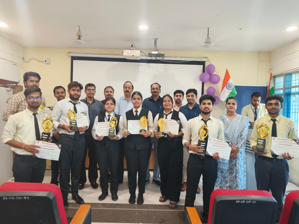 विश्व पर्यटन दिवस पर पूर्वांचल विश्वद्यालय परिसर में आयोजित कार्यक्रम में उपस्थित छात्र छात्राएं विश्व पर्यटन दिवस पर पूर्वांचल विश्वद्यालय परिसर में आयोजित कार्यक्रम में उपस्थित छात्र छात्राएं