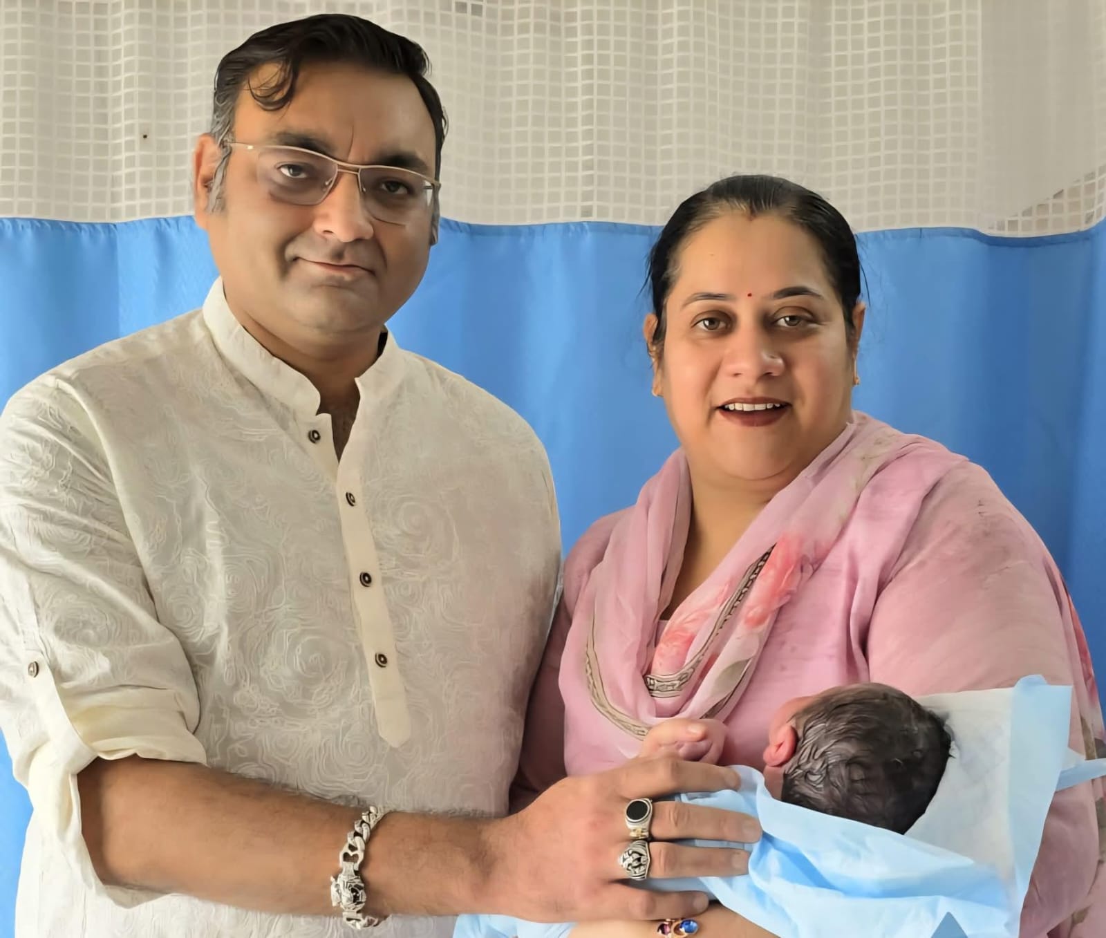 मेडिसिटी हॉस्पिटल में आईवीएफ सफलता, जिले में पहला टेस्ट ट्यूब बेबी मेडिसिटी हॉस्पिटल में आईवीएफ सफलता, जिले में पहला टेस्ट ट्यूब बेबी
