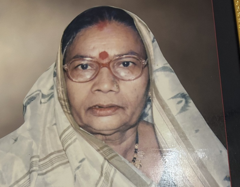 मंत्री प्रहलाद सिंह पटेल की माताजी की तस्वीर (मंत्री के ट्वीट से ली गई) मंत्री प्रहलाद सिंह पटेल की माताजी की तस्वीर (मंत्री के ट्वीट से ली गई)