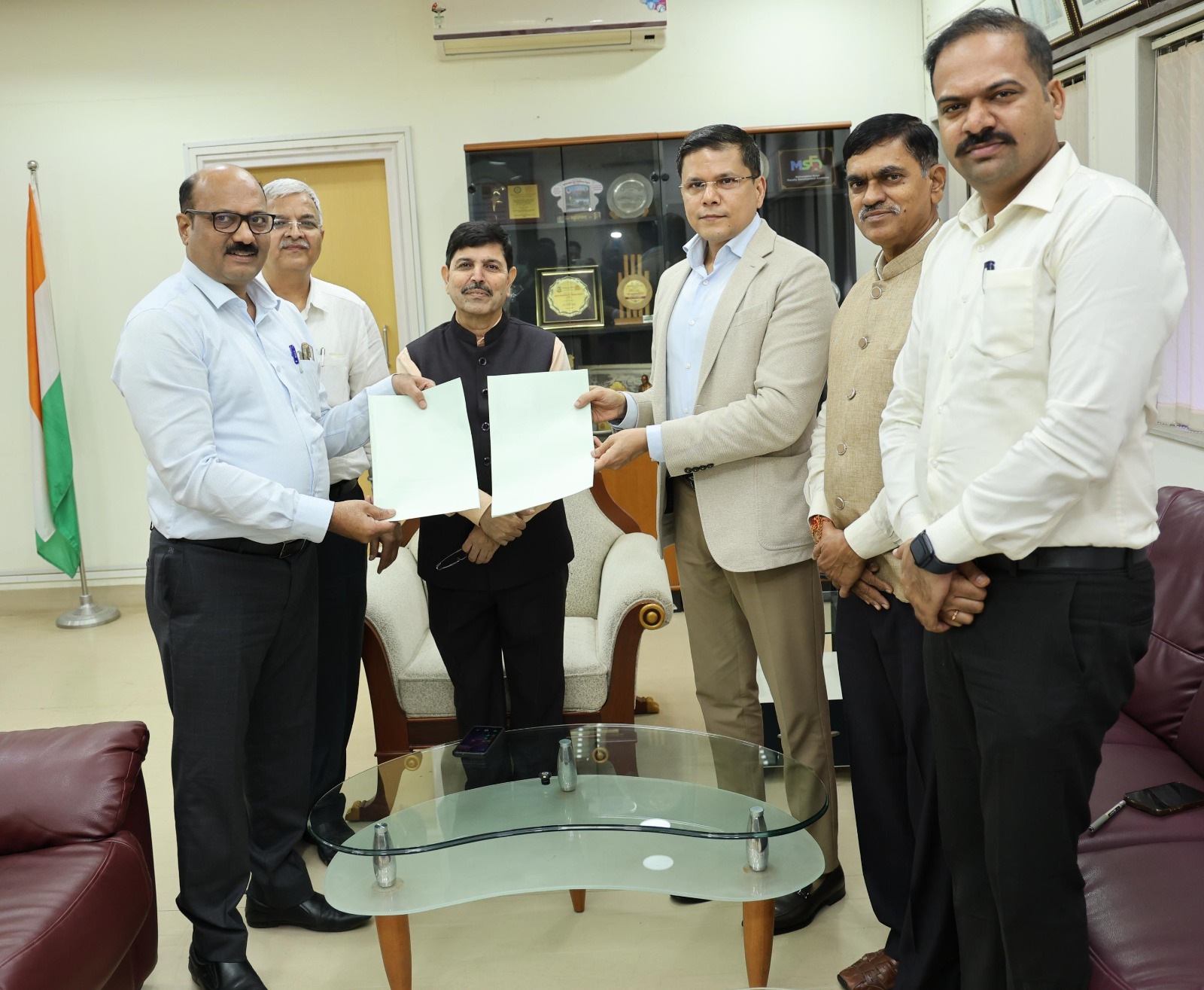 TMC signs mou with mumbai university of students TMC signs mou with mumbai university of students