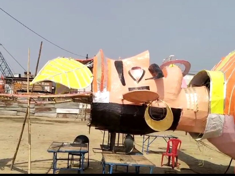 पलवल में निमार्णाधिन रावण का पुतला