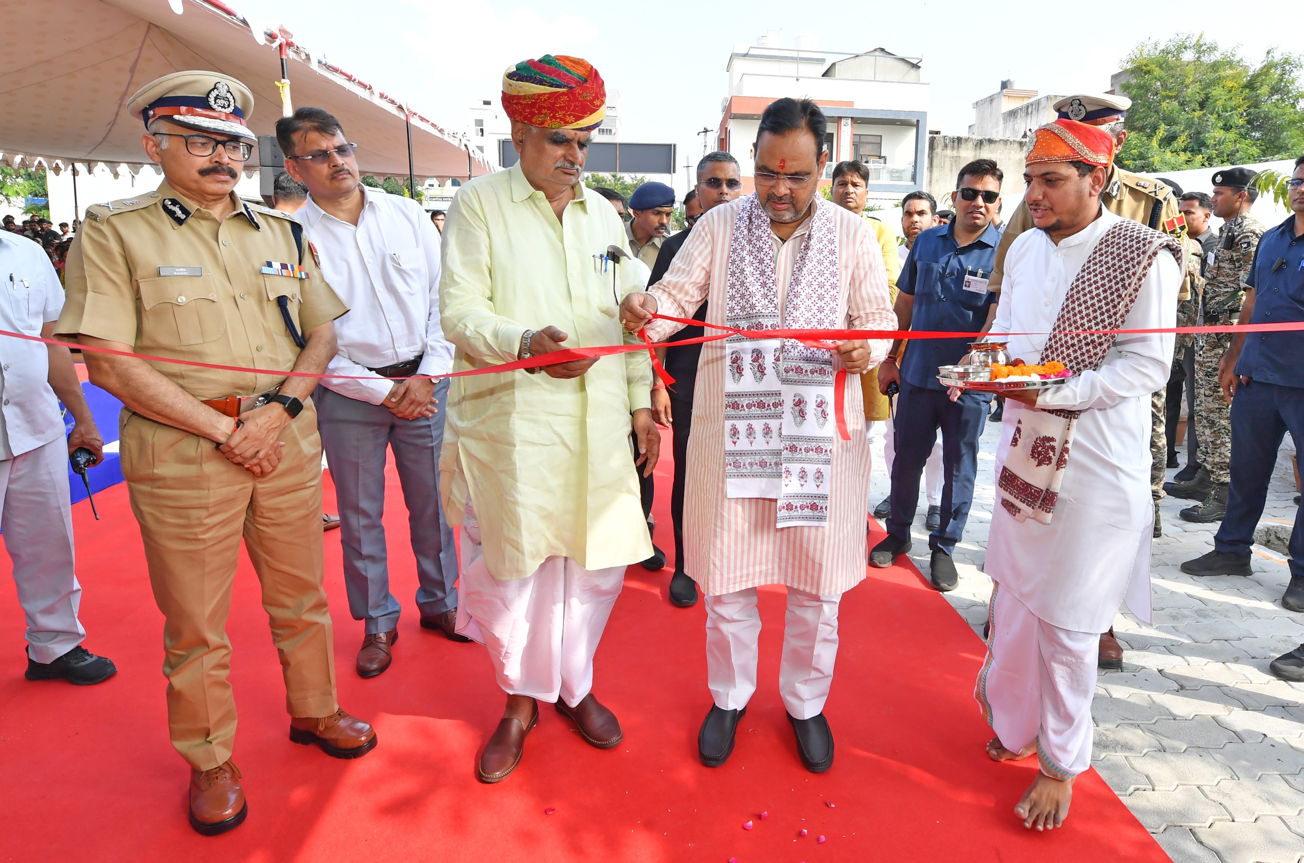 मुख्यमंत्री ने नारायण विहार सहित तीन पुलिस थानों का किया शुभारम्भ मुख्यमंत्री ने नारायण विहार सहित तीन पुलिस थानों का किया शुभारम्भ