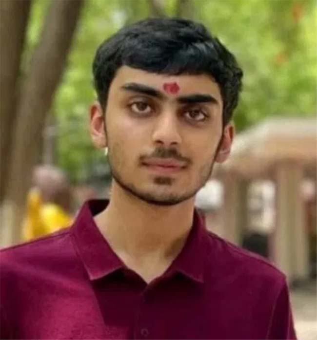 ब‍िल्‍डर चित्र सेन का बेटा संस्कार सिंह