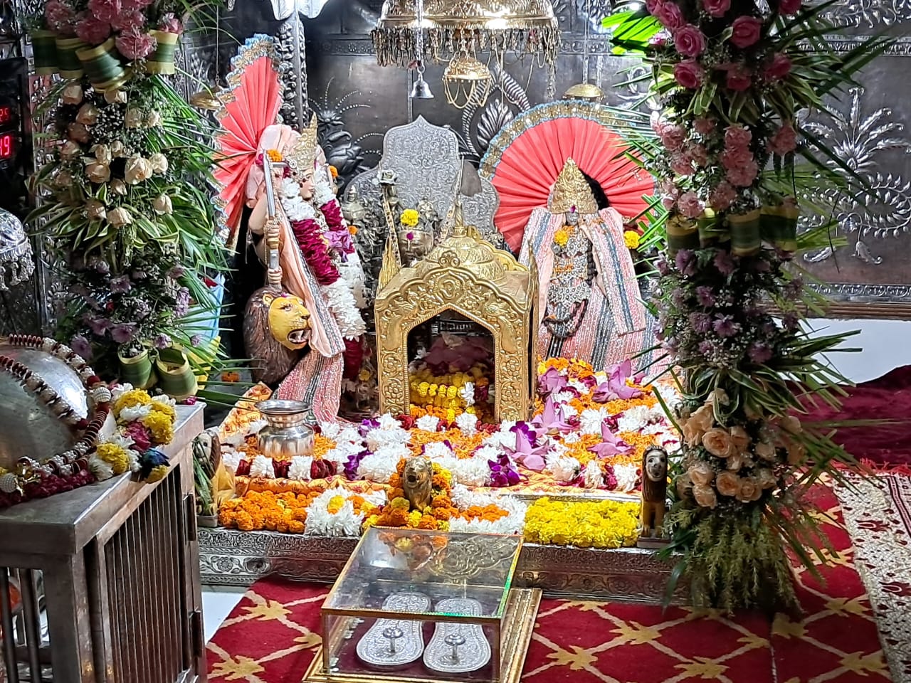 माता बाला सुंदरी मंदिर ,त्रिलोकपुर माता बाला सुंदरी मंदिर ,त्रिलोकपुर