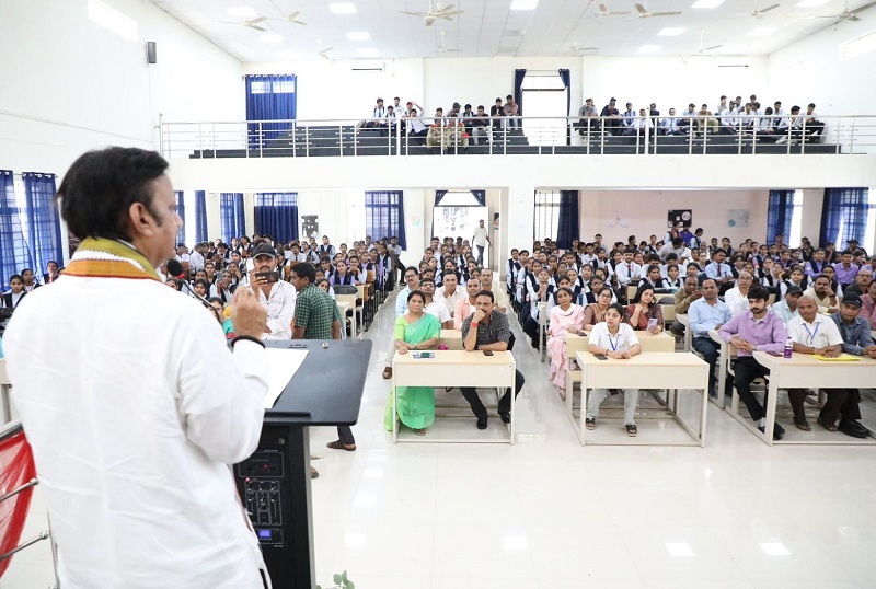 आदर्श विज्ञान महाविद्यालय रीवा में सिकल सेल एनीमिया जांच एवं जागरूकता शिविर आदर्श विज्ञान महाविद्यालय रीवा में सिकल सेल एनीमिया जांच एवं जागरूकता शिविर