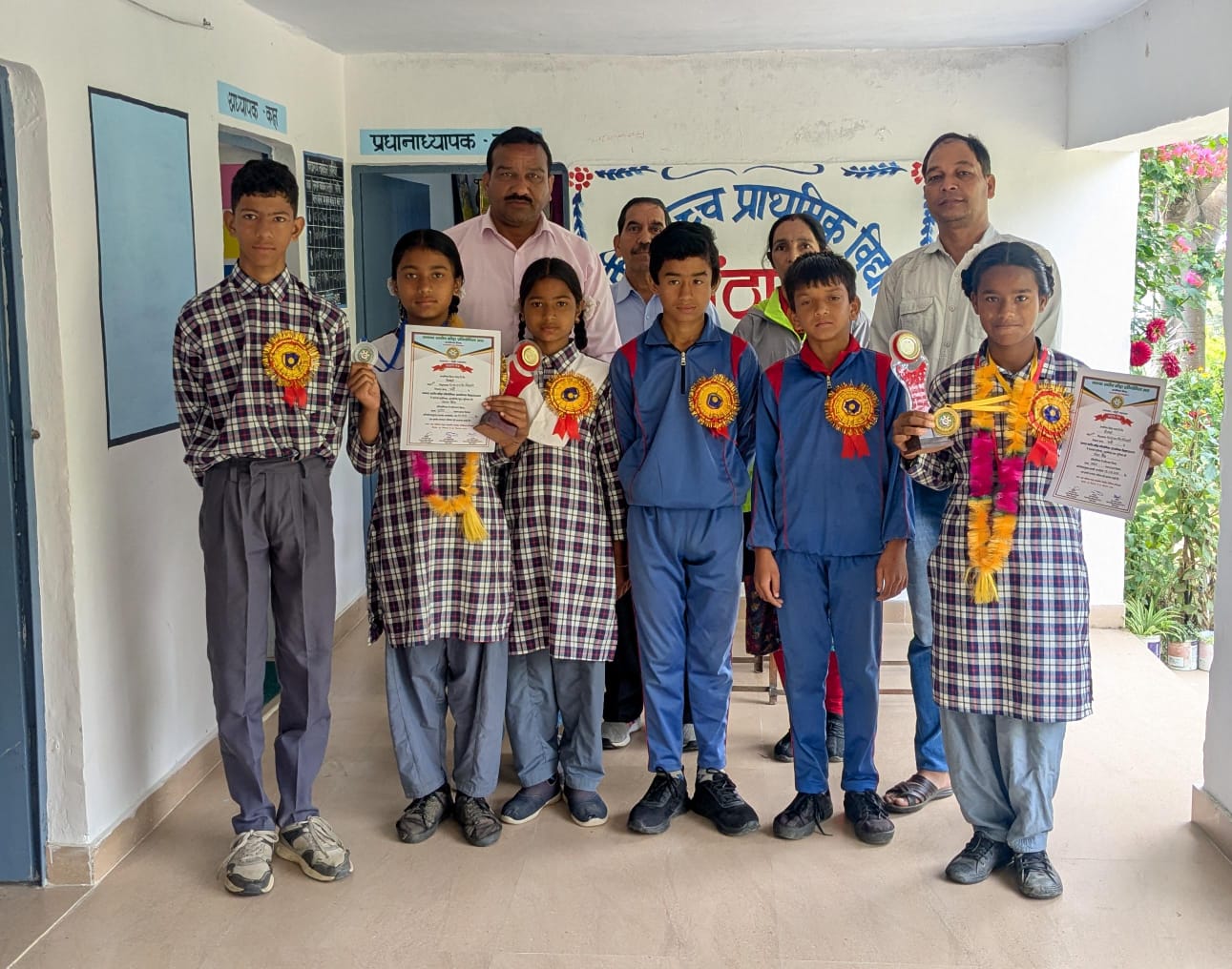 प्रारंभिक शिक्षा की जनपद स्तरीय खेल प्रतियोगिताओं में पाबौ विकासखंड के अव्वल बच्चे प्रारंभिक शिक्षा की जनपद स्तरीय खेल प्रतियोगिताओं में पाबौ विकासखंड के अव्वल बच्चे
