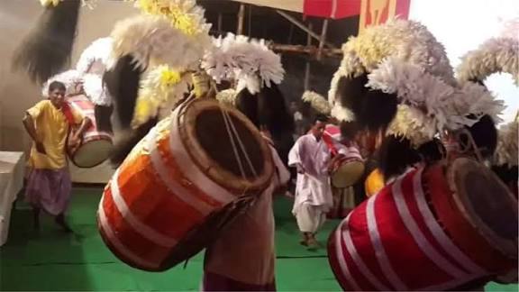 ढाक ढाक