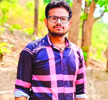 घटनास्थल पर मृतक का शव