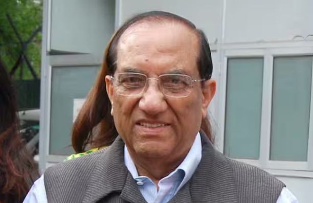 विजय कुमार मल्होत्रा विजय कुमार मल्होत्रा