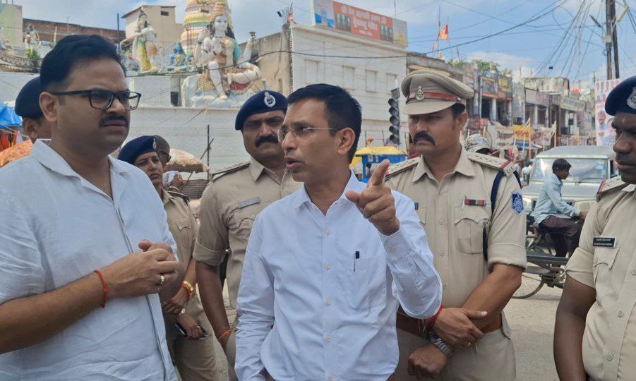 दमोह-चल समारोह में सुरक्षा के इंतजाम,कलेक्टर एसपी ने दिये निर्देश