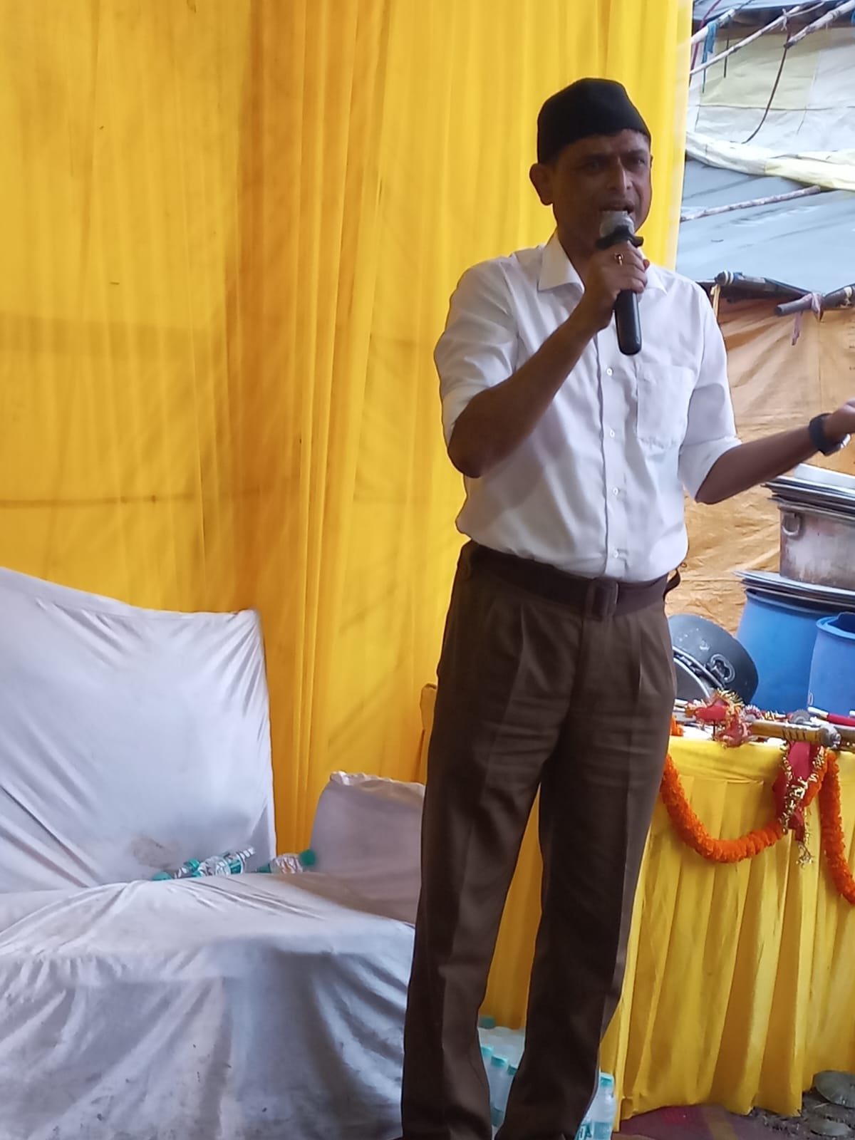 कार्यक्रम की तस्वीर कार्यक्रम की तस्वीर