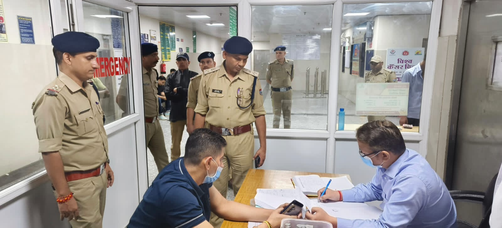 पुलिस में शिकायत दर्ज कराते।