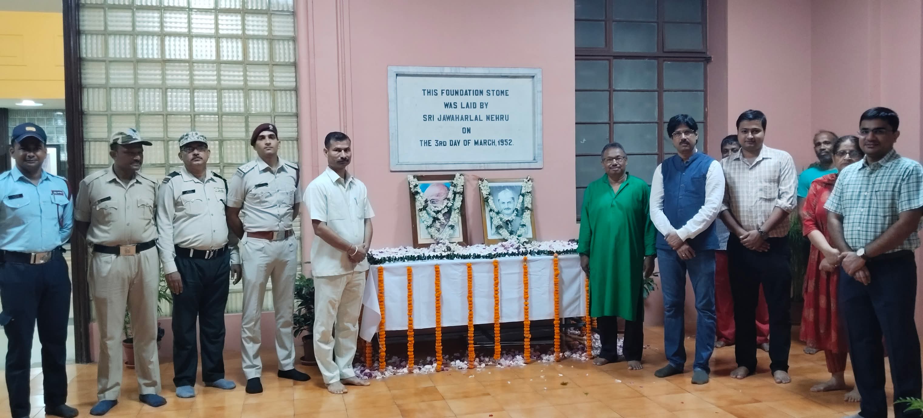 kharagpur-tributes-gandhi-shastri kharagpur-tributes-gandhi-shastri