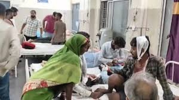 पन्ना में दुर्गा विसर्जन करने जा रहे लोगों को बोलेरो ने रौंदा
