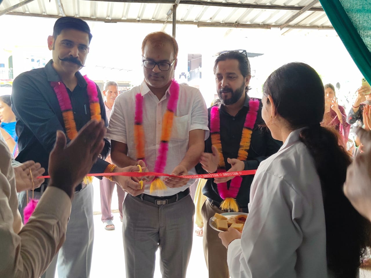 एम-स्वस्थ ई-क्लिनिक का शुभारंभ करते हुए। एम-स्वस्थ ई-क्लिनिक का शुभारंभ करते हुए।