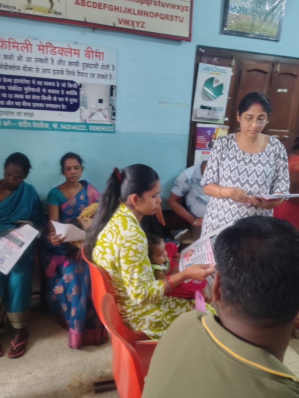 जांच करते चिकित्सक