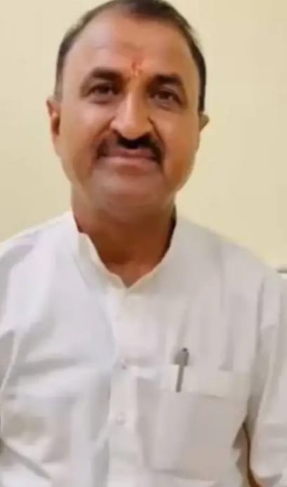 सीएम को लिखा पत्र, किसानों को मुआवजा देने की मांग सीएम को लिखा पत्र, किसानों को मुआवजा देने की मांग