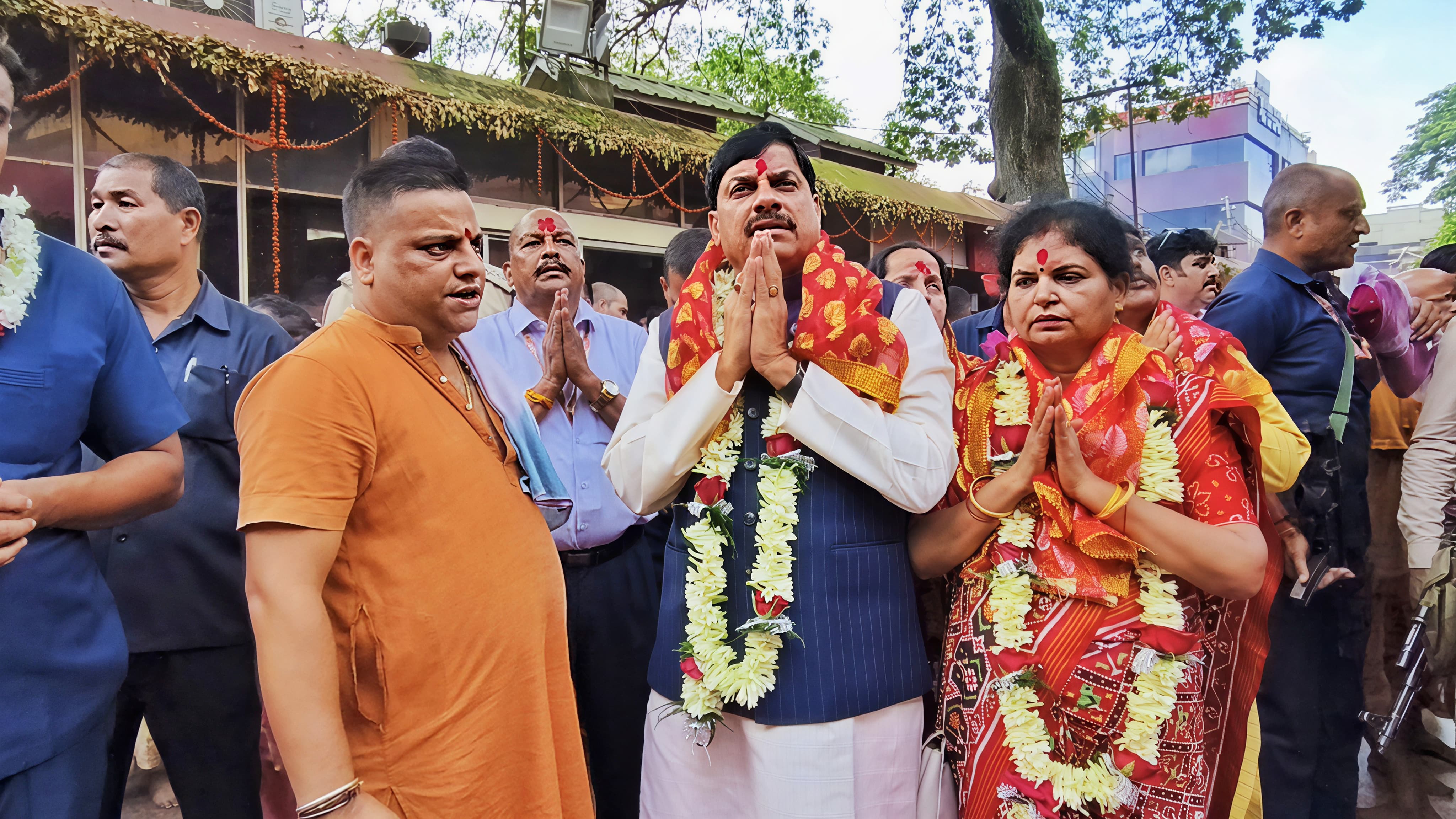 मुख्यमंत्री डॉ. यादव ने इस अवसर पर कहा कि माँ कामाख्या के आशीर्वाद से उन्हें जनता की सेवा करने की शक्ति मिलती है।