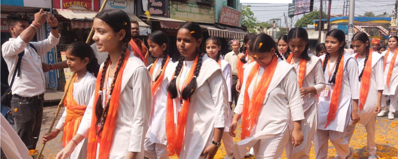 रुड़की में दुर्गा वाहिनी का पथ संचलन