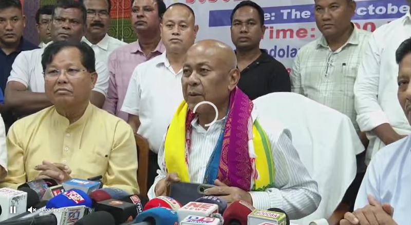 असमः कोकराझार में मीडिया को संबोधित करते बीपीएफ के अध्यक्ष हग्रामा मोहिलारी
