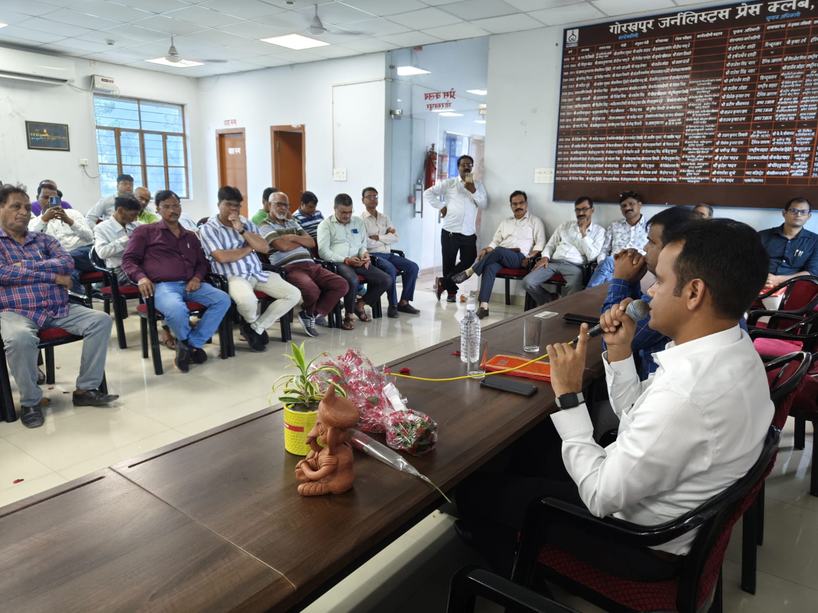 *’प्रेस से मिलिए’ कार्यक्रम में बोले एनई रेलवे के सीपीआरओ*