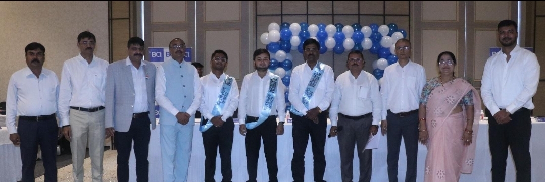 बीसीआई प्लेटिनम की बैठक में मौजूद सदस्य
