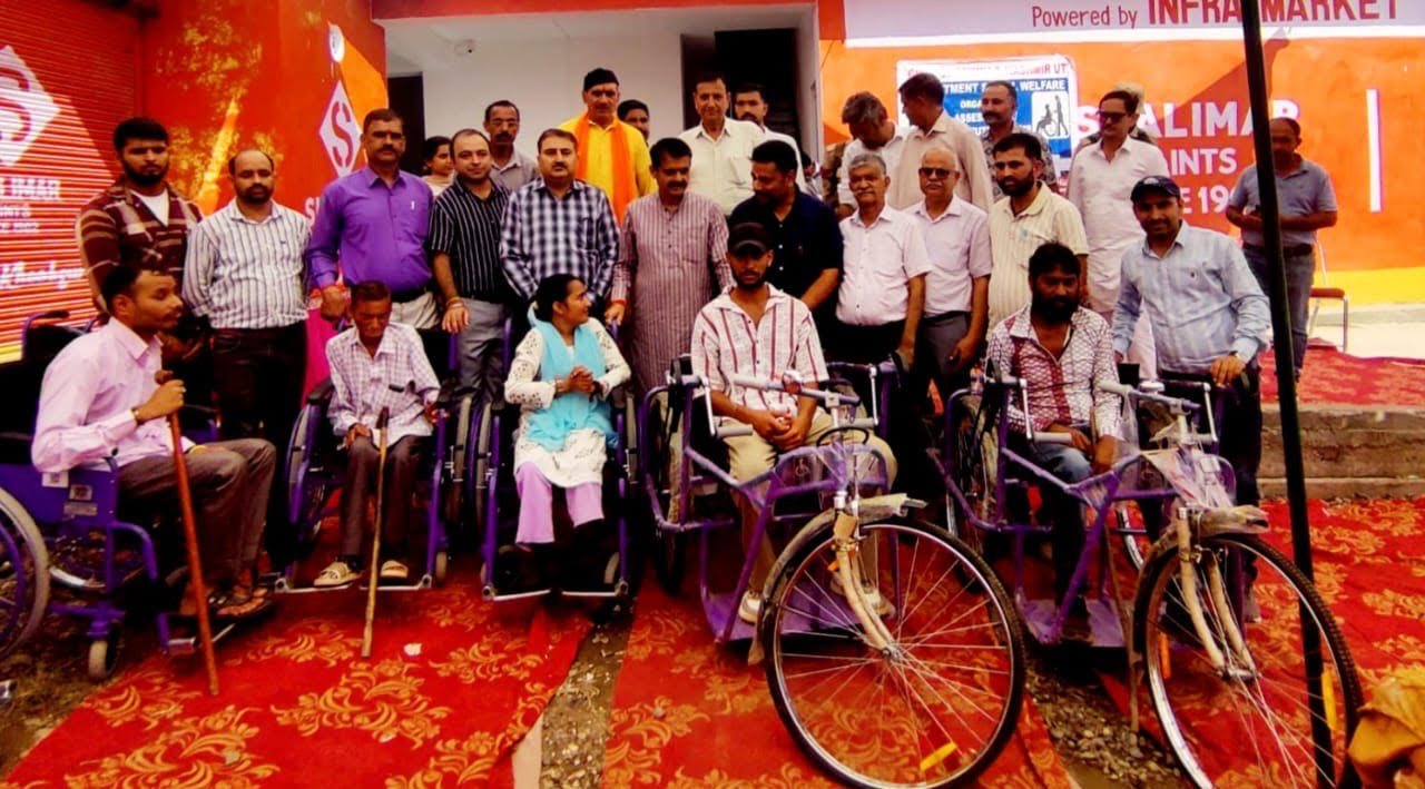 Assistive devices and livelihood support materials were provided to 52 beneficiaries by the Social Welfare Department in Billawar.