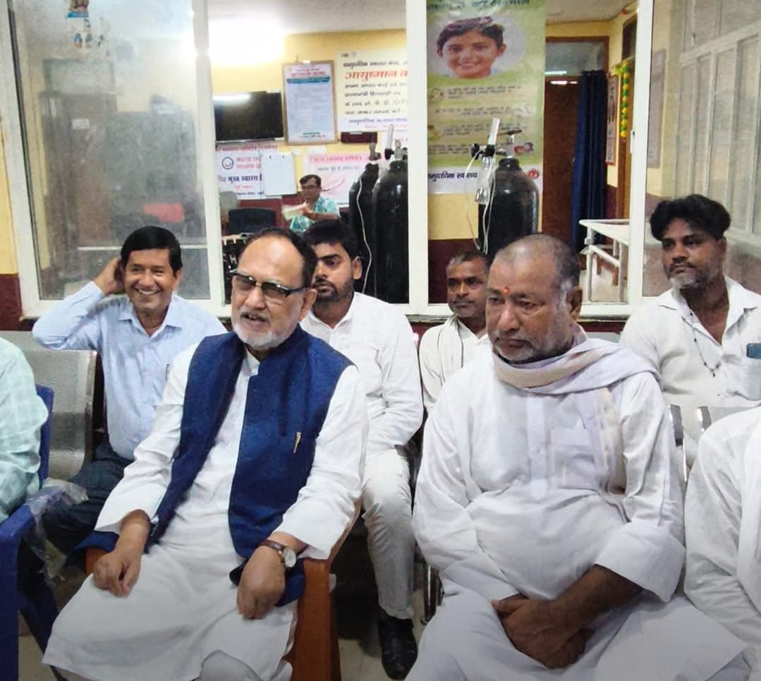 अलीनगर (दरभंगा): उद्घाटन समारोह में बिनोद मिश्र, अब्दुल बारी सिद्दीकी। अलीनगर (दरभंगा): उद्घाटन समारोह में बिनोद मिश्र, अब्दुल बारी सिद्दीकी।