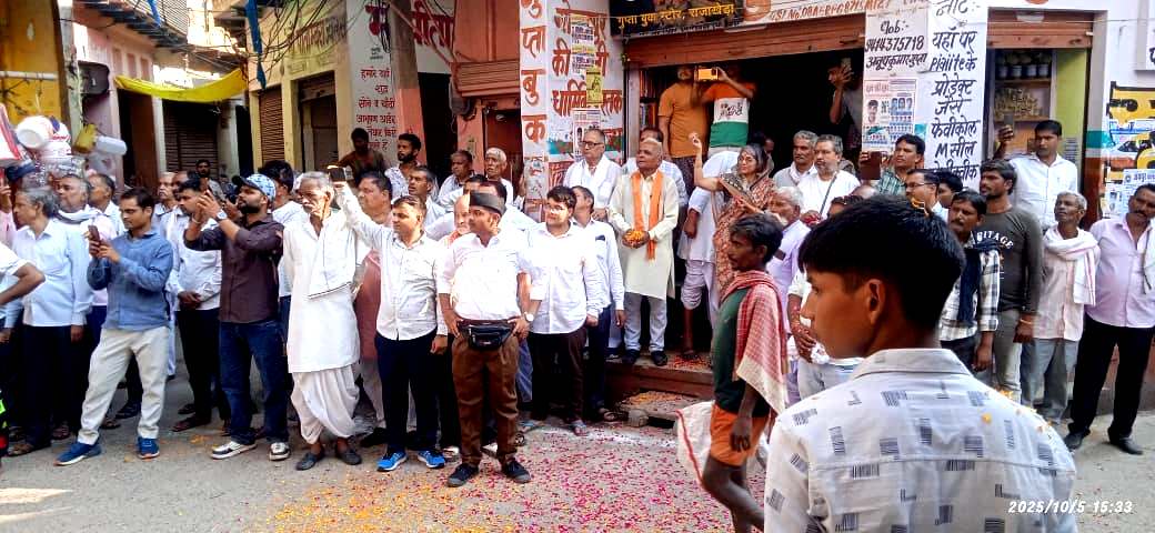 राजाखेड़ा में राष्ट्रीय स्वयंसेवक संघ का भव्य पथ संचलन संपन्न
